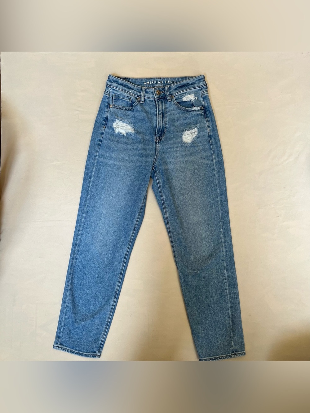 American Eagle Mom Straight Jeans Size 4 Regular Light Wash Distressed